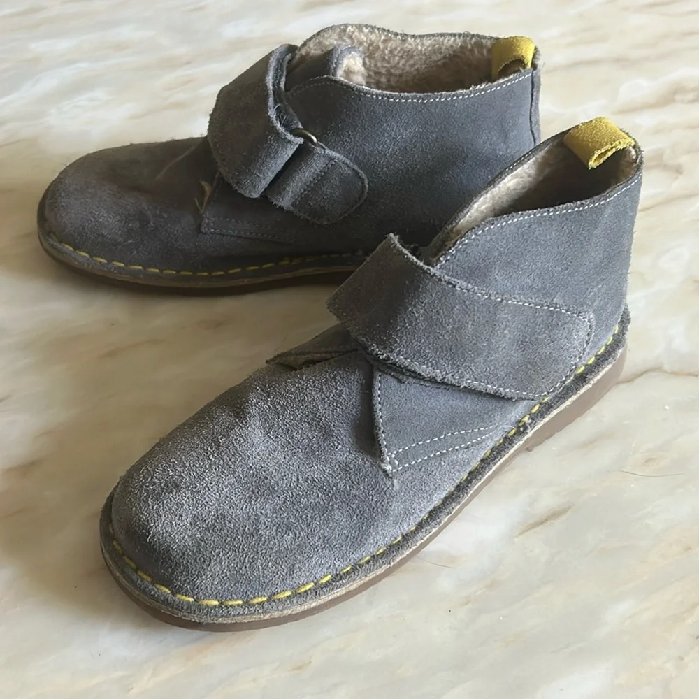 Mini Boden‎ Big Boys Gray Velcro Faux Fur Lined Suede Boots Size 35 (US 4-4.5)